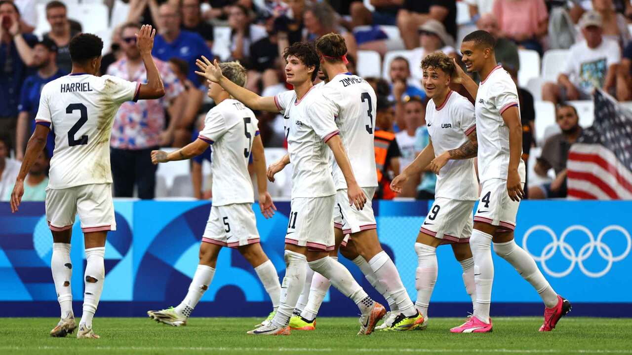 U.S. men’s soccer team rebounds with 4-1 thrashing over New Zealand for first win at Olympics