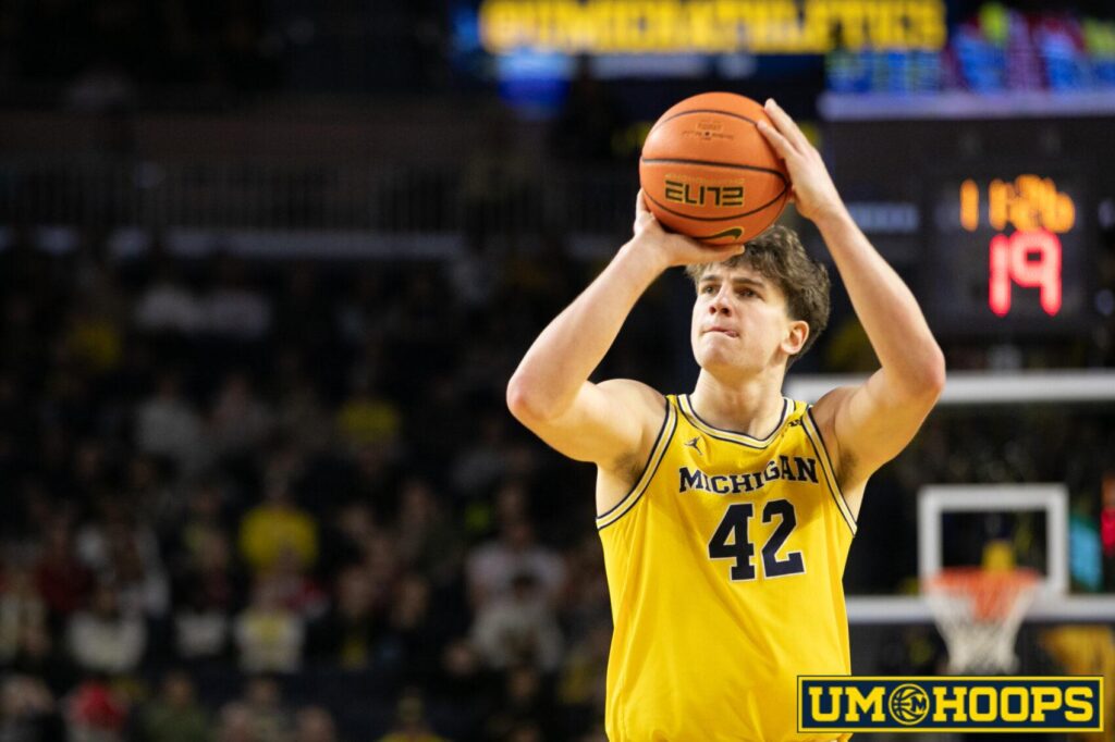 Michigan Triumphs Over Texas to Secure Spot in NCAA Quarterfinals!