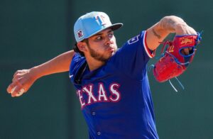 No. 28 prospect Davalillo getting closer to Rangers’ MLB stage – MLB.com