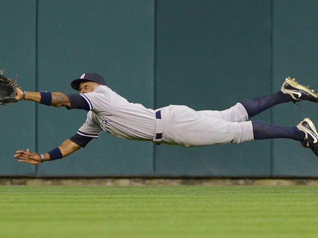 Unbelievable MLB Play: Pitcher Pulls Off Jaw-Dropping Catch to Save Himself