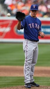 Former Texas Rangers LHP Derek Holland joins UT Dallas baseball’s coaching staff – Dallas News