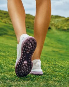 Discover the Unmatched Lightness of This Game-Changing Women’s Golf Shoe!