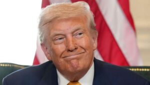 Donald Trump cheating at golf: Fancy resorts, A-list partners, cheating at highest level – The Palm Beach Post