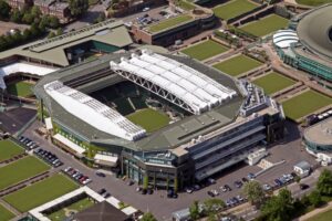 Wimbledon finalists gear check: Anisimova and Swiatek’s winning apparel and racquets