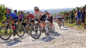 Hailey Hunter Smith Triumphs with Stunning Solo Win at UCI Gravel World Series Safari Gravel Race