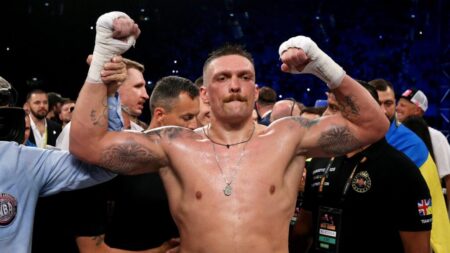 Usyk Crushes Dubois in Thrilling Rematch to Reclaim Undisputed Crown