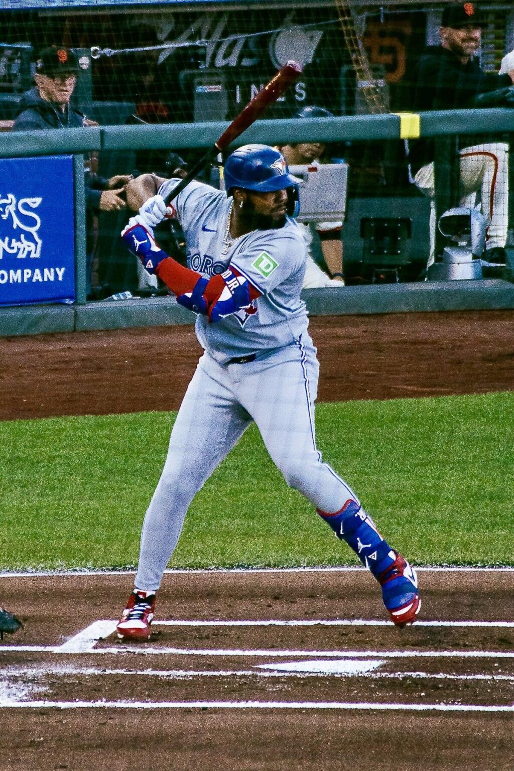 Guerrero’s Clutch 2-Run Single in the 6th Propels Blue Jays to Exciting 5-4 Victory Over Yankees
