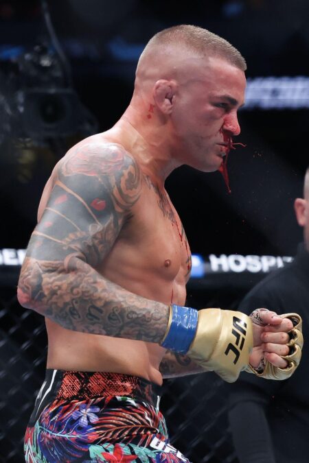Dustin Poirier explains final seconds with Max Holloway at UFC 318 – Sports Illustrated