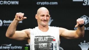 Sean Strickland Scared to Fight Israel Adesanya According to Former UFC Champion