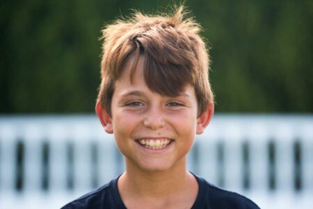 Twelve-Year-Old Yu Zidi’s World Championship Debut Sparks Intense Debate