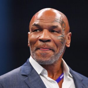 Mike Tyson Warns: Canelo vs. Crawford Is a Risky Jump of Two Weight Classes
