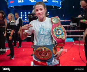 Evelin Bermudez Stuns Sara Bailey with One-Round Knockout to Unify Three 108lbs Titles