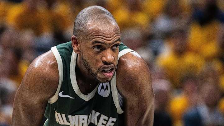 Khris Middleton Shines with 23 Points in Bucks’ Thrilling Win on October 22, 2025 Khris Middleton Shines with 23 Points in Bucks’ Thrilling Win on October 22, 2025