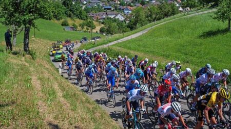 Marlen Reusser Outsprints Demi Vollering in Thrilling Breakaway to Claim Tour de Suisse Women Stage 1 Victory