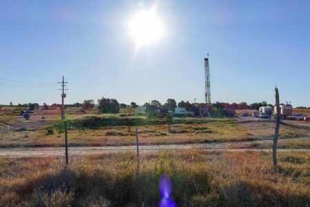 Derek Chisora Faces Deontay Wilder 40 Pounds Heavier in Epic Showdown Derek Chisora Faces Deontay Wilder 40 Pounds Heavier in Epic Showdown