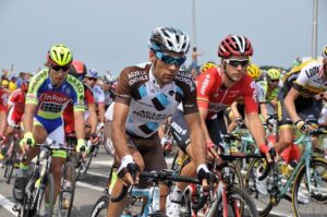 Vollering Triumphs in Stage 8 to Seize Overall Lead at Women’s Tour de France