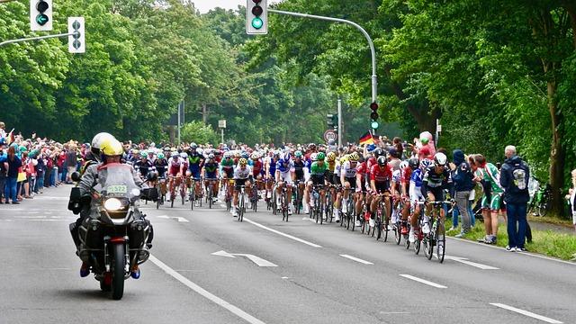 Vollering Triumphs in Stage 8 to Seize Overall Lead at Women’s Tour de France Vollering Triumphs in Stage 8 to Seize Overall Lead at Women’s Tour de France