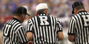 Referee Refuses Boxer’s Towel Twice Before Epic Knockout Shocks Crowd on Dubois vs. Wardley 2 Undercard