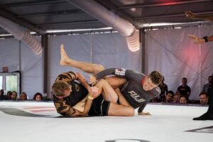 MMA fighter receives big bonus on OnlyFans after suffering a wardrobe malfunction during loss – Fox News
